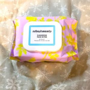 Face wipes and hand cream